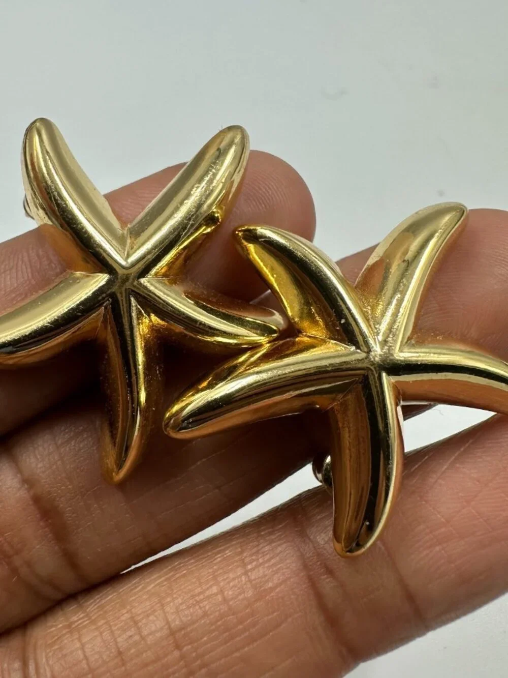 3/$30 Starfish Stud Earrings Gold Tone Pierced Post Nautical Sea Life